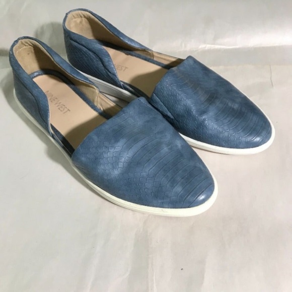 Nine West bluish gray loafers, size 6.5. - Picture 4 of 6